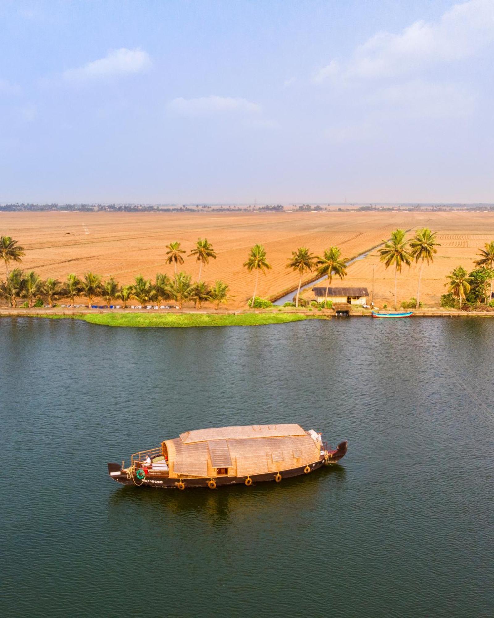 Spice Coast Cruises - Houseboat, A Cgh Earth Experience Hotel Alappuzha Екстериор снимка