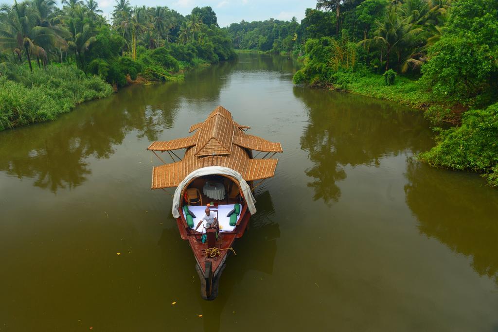 Spice Coast Cruises - Houseboat, A Cgh Earth Experience Hotel Alappuzha Екстериор снимка