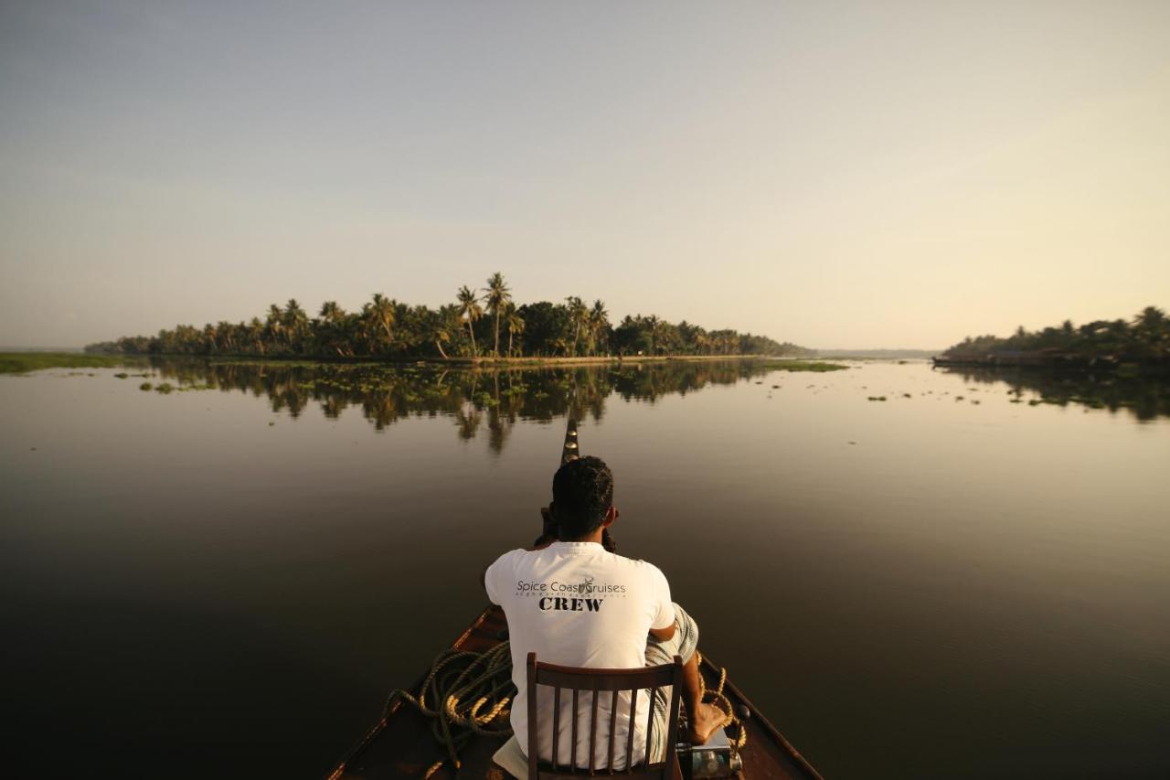 Spice Coast Cruises - Houseboat, A Cgh Earth Experience Hotel Alappuzha Екстериор снимка